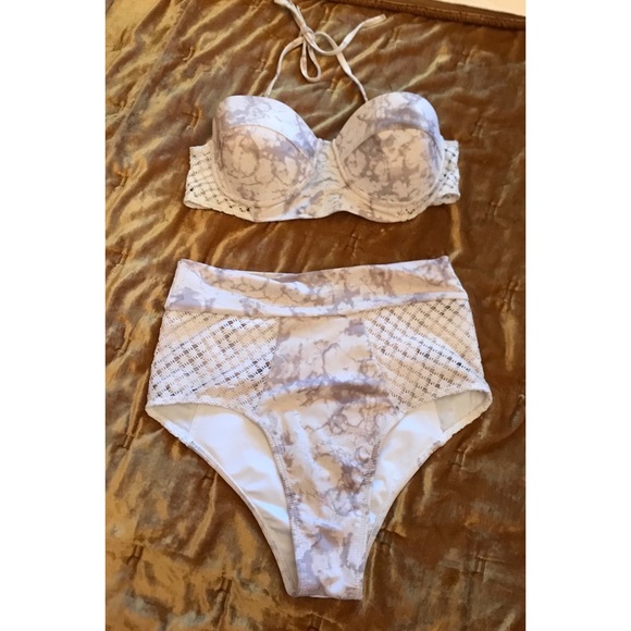 Lisa Maree x Urban Outfitters High-Waisted Crochet Bikini, Size Medium - Picture 3 of 17